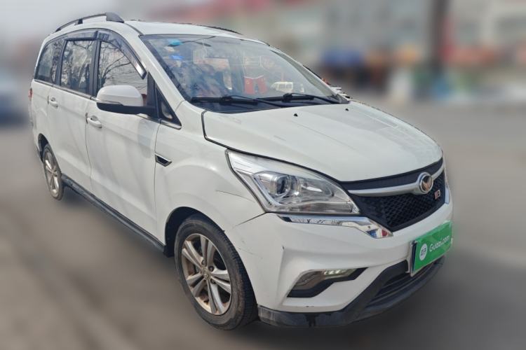 Used HYOSOW H3 2015 1.5L manual luxury version Front Right 45 Deg