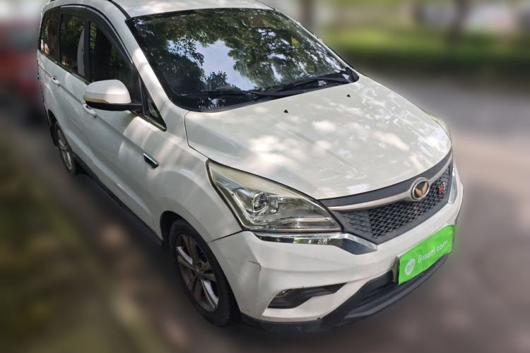 Used HYOSOW H3 2015 1.5L manual luxury version Front Right 45 Deg