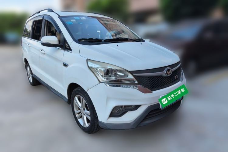 Used HYOSOW H3 2015 1.5L manual luxury version Front Right 45 Deg