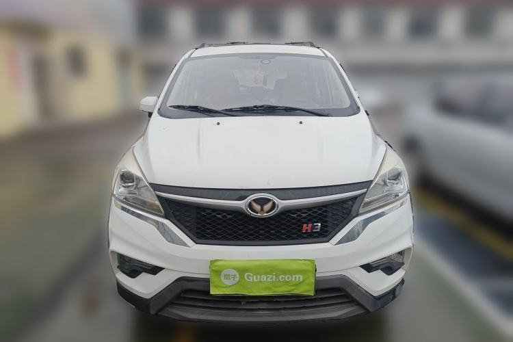 Used HYOSOW H3 2015 1.5L manual luxury version Front