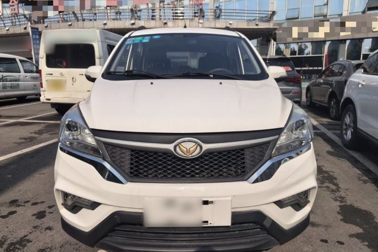 Used HYOSOW H3 2015 1.5L manual Comfort trim level Front
