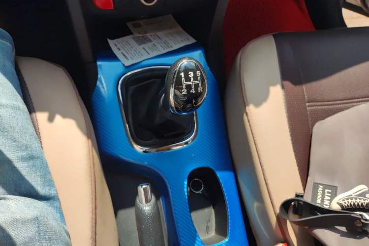 Used HYOSOW H3 2015 1.5L manual luxury version Gear Lever