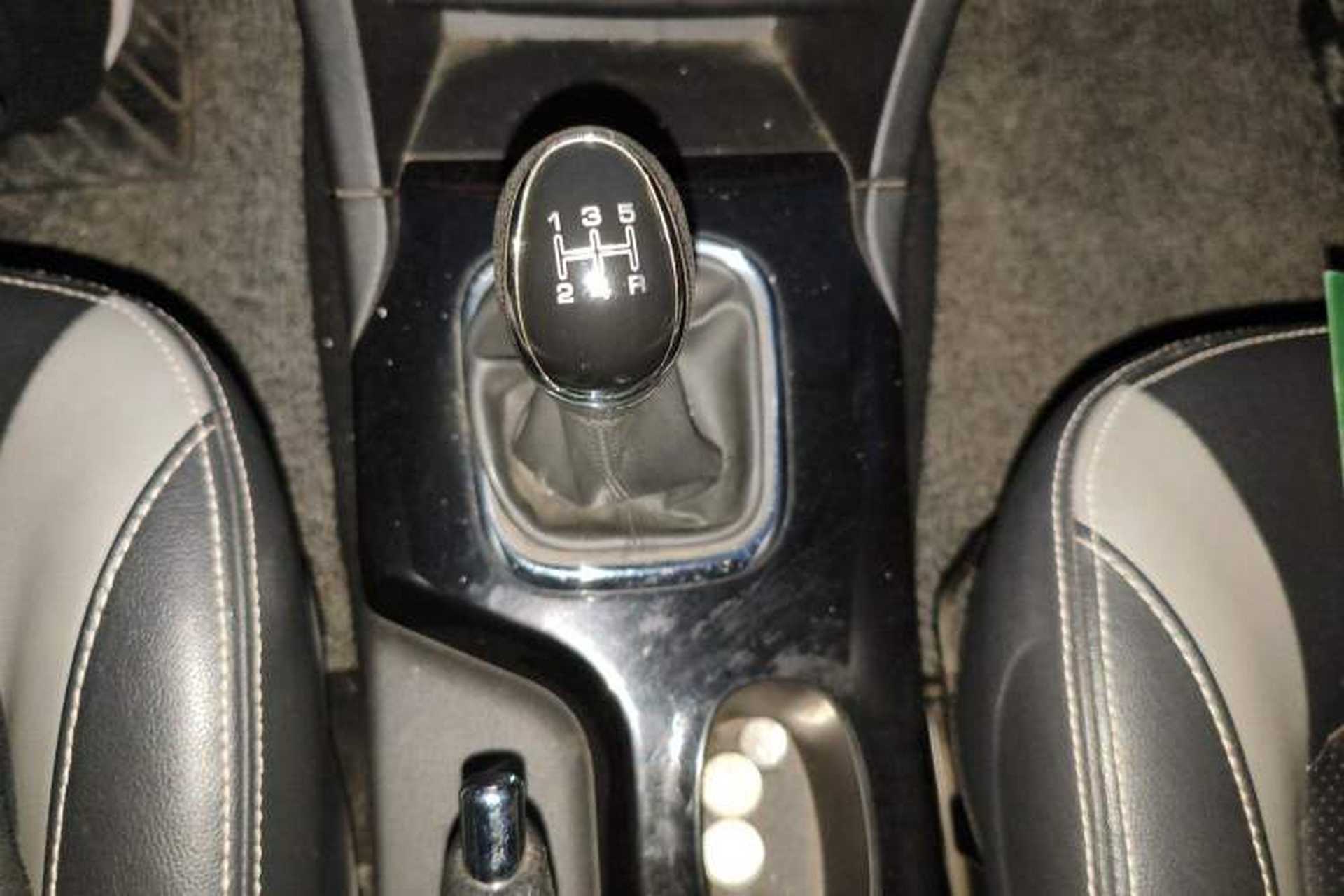 Used HYOSOW H3 2015 1.5L manual luxury version Gear Lever