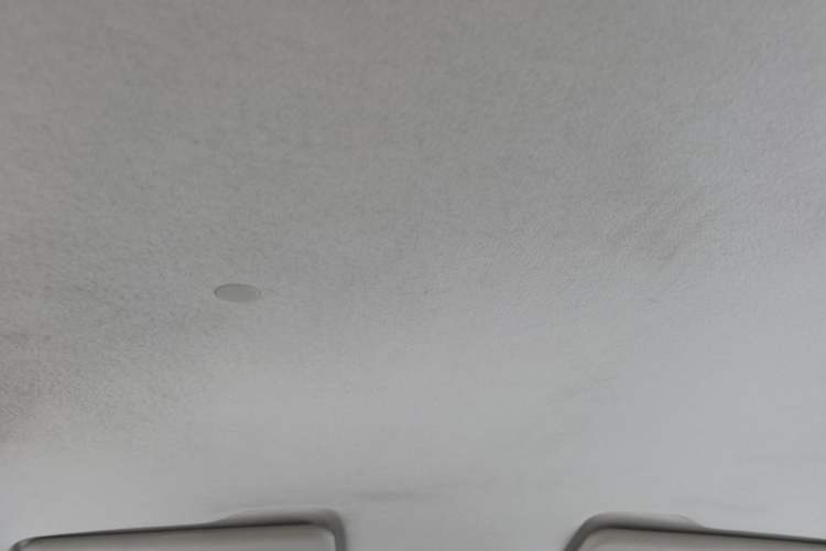 Used HYOSOW H3 2015 1.5L manual Comfort trim level Headliner