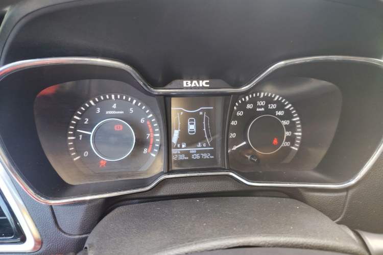 Used HYOSOW H3 2015 1.5L manual Comfort trim level Instrument Cluster