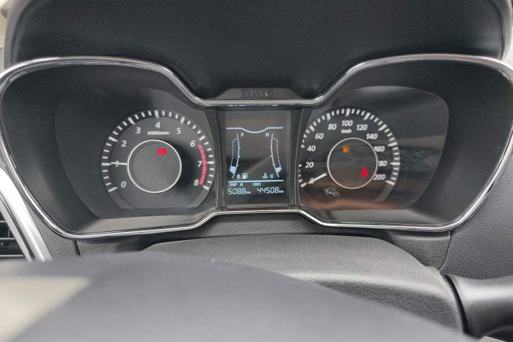 Used HYOSOW H3 2015 1.5L manual luxury version Instrument Cluster