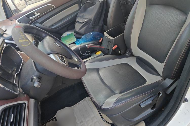 Used HYOSOW H3 2015 1.5L manual Comfort trim level Left Front Seat