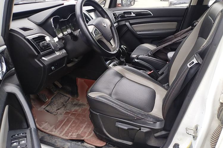 Used HYOSOW H3 2015 1.5L manual Comfort trim level Left Front Seat