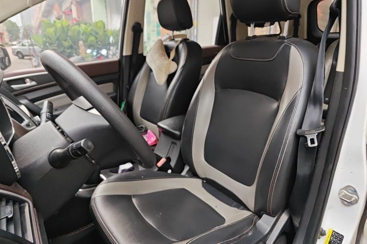 Used HYOSOW H3 2015 1.5L manual Comfort trim level Left Front Seat