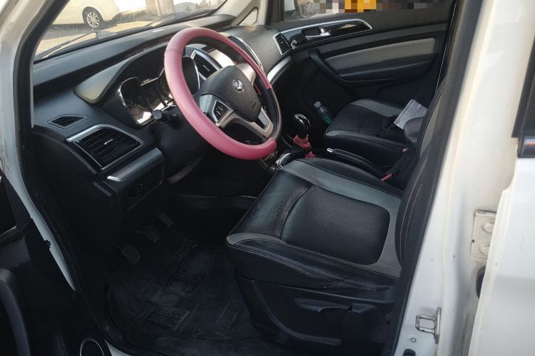 Used HYOSOW H3 2015 1.5L manual luxury version Left Front Seat