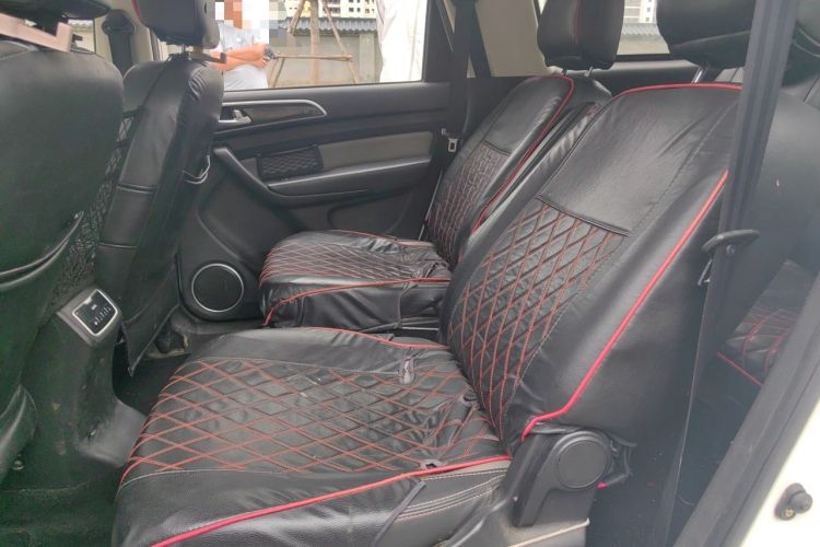 Used HYOSOW H3 2015 1.5L manual luxury version Left Rear Seat