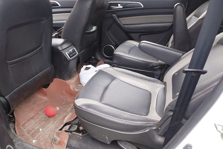 Used HYOSOW H3 2015 1.5L manual Comfort trim level Left Rear Seat
