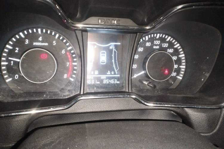 Used HYOSOW H3 2015 1.5L manual luxury version Odometer Close Up