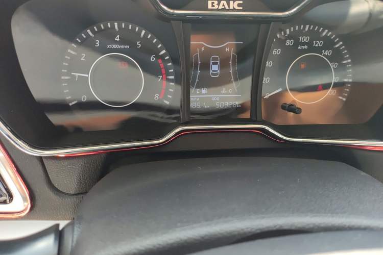 Used HYOSOW H3 2015 1.5L manual luxury version Odometer Close Up