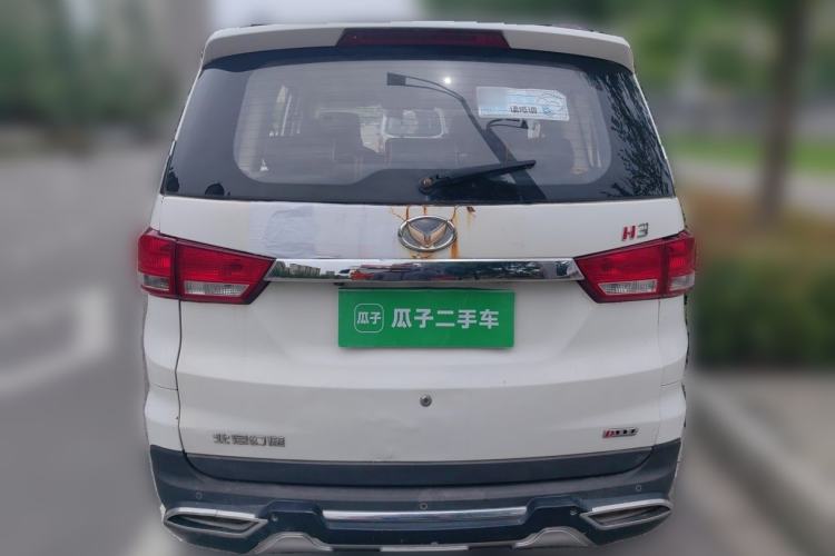 Used HYOSOW H3 2015 1.5L manual luxury version Rear