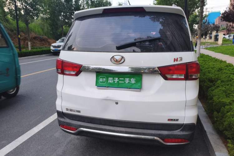 Used HYOSOW H3 2015 1.5L manual luxury version Rear