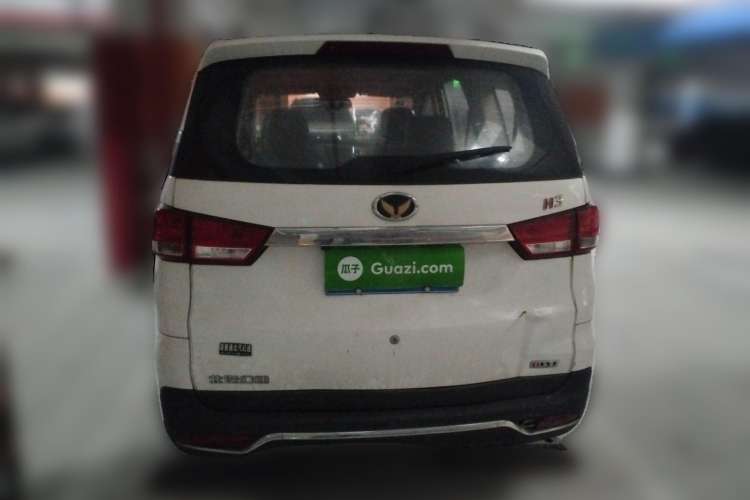 Used HYOSOW H3 2015 1.5L manual luxury version Rear