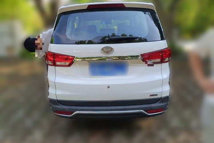 Used HYOSOW H3 2015 1.5L manual luxury version Rear