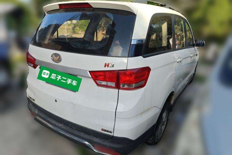 Used HYOSOW H3 2015 1.5L manual Comfort trim level Rear Right 45 Deg