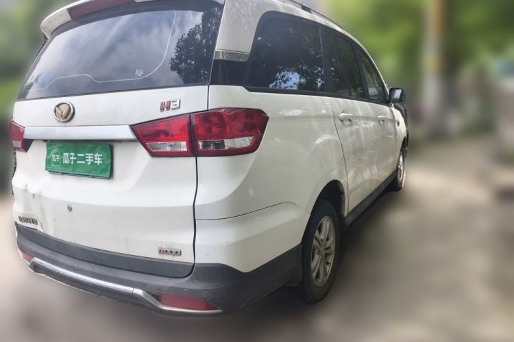 Used HYOSOW H3 2015 1.5L manual Comfort trim level Rear Right 45 Deg