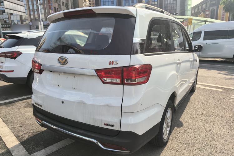 Used HYOSOW H3 2015 1.5L manual Comfort trim level Rear Right 45 Deg