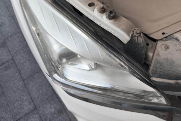Used HYOSOW H3 2015 1.5L Manual Standard Edition Right Front Headlight