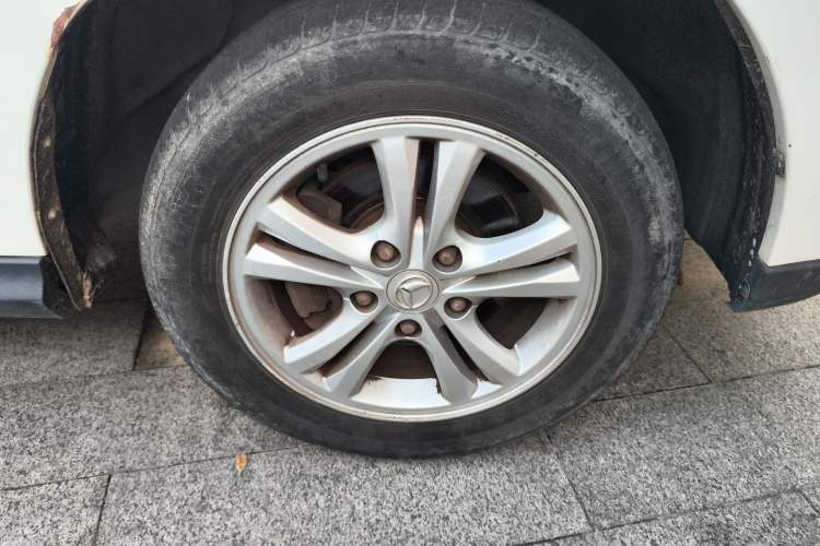 Used HYOSOW H3 2015 1.5L Manual Standard Edition Right Front Wheel Hub