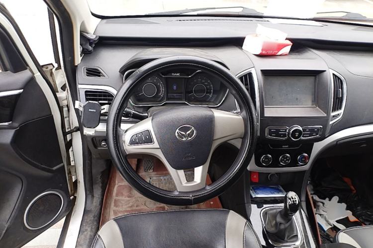 Used HYOSOW H3 2015 1.5L manual Comfort trim level Steering Wheel