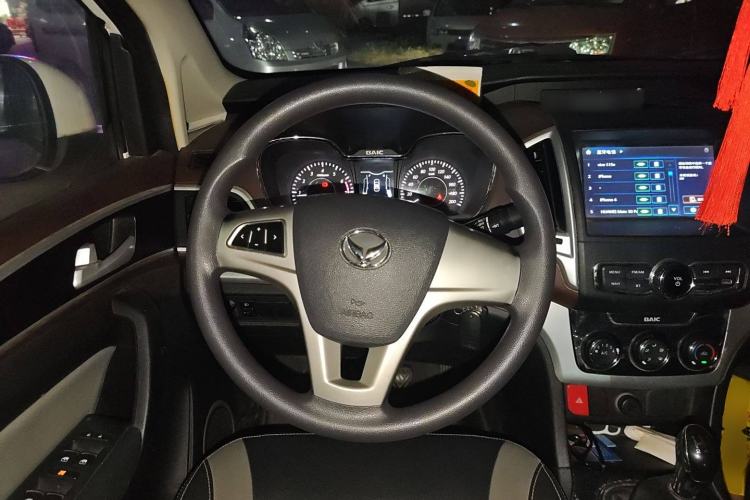 Used HYOSOW H3 2015 1.5L manual Comfort trim level Steering Wheel