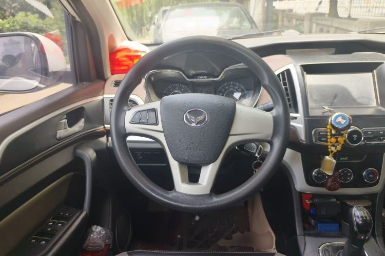 Used HYOSOW H3 2015 1.5L manual Comfort trim level Steering Wheel