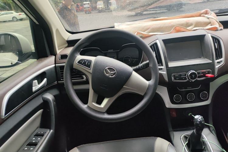 Used HYOSOW H3 2015 1.5L manual Comfort trim level Steering Wheel
