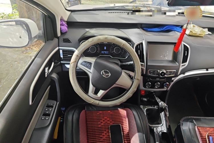 Used HYOSOW H3 2015 1.5L manual luxury version Steering Wheel