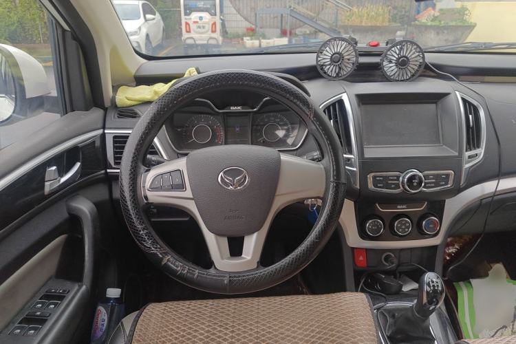 Used HYOSOW H3 2015 1.5L manual luxury version Steering Wheel