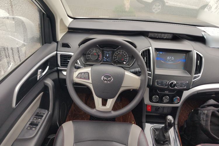 Used HYOSOW H3 2015 1.5L manual luxury version Steering Wheel