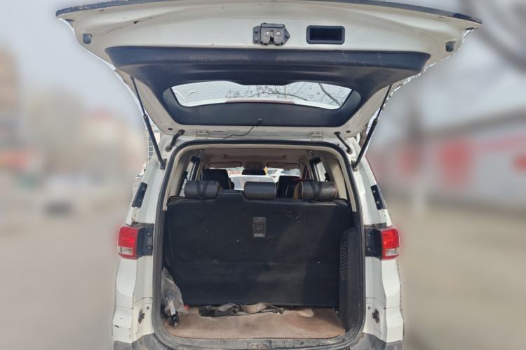Used HYOSOW H3 2015 1.5L manual luxury version Trunk