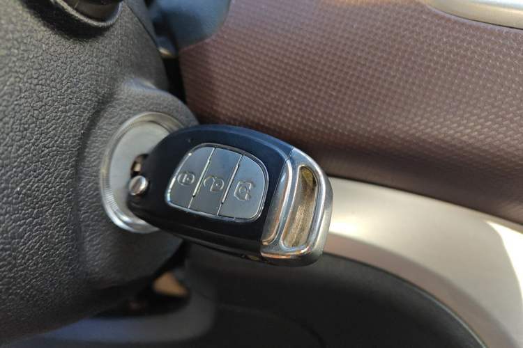 Used HYOSOW H3 2015 1.5L manual Comfort trim level Vehicle Key