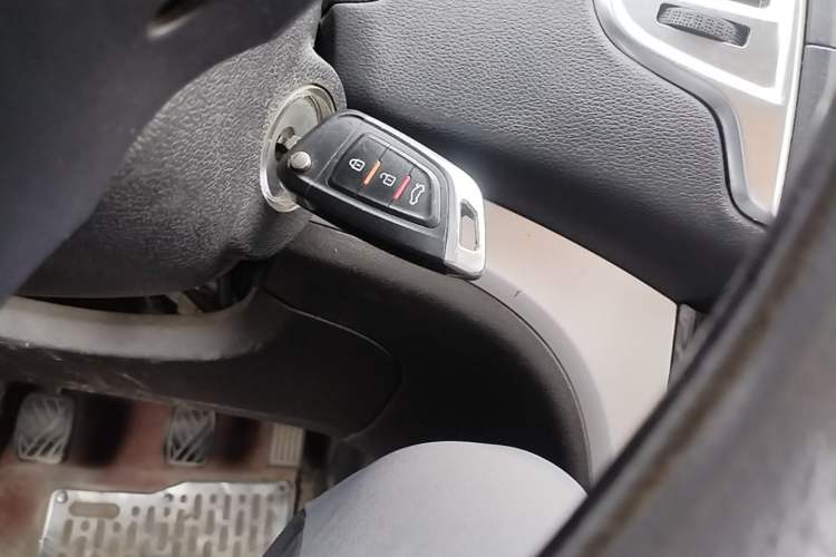 Used HYOSOW H3 2015 1.5L manual Comfort trim level Vehicle Key