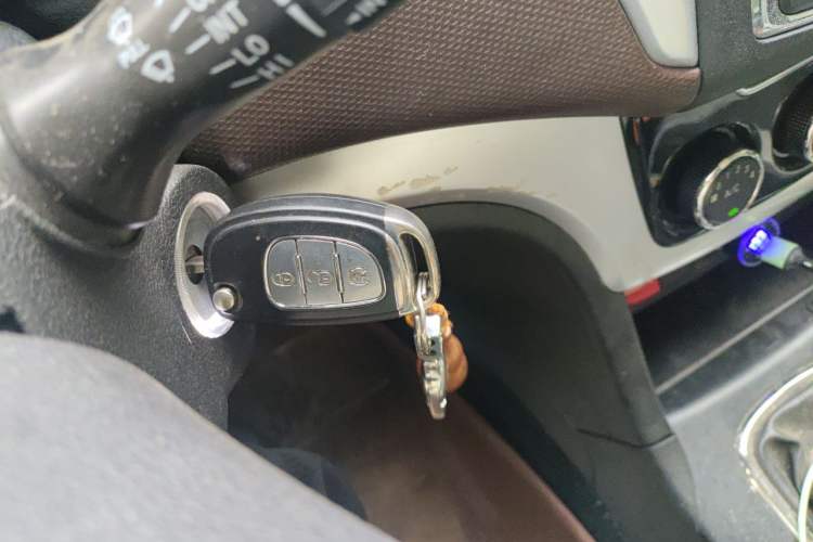 Used HYOSOW H3 2015 1.5L manual Comfort trim level Vehicle Key