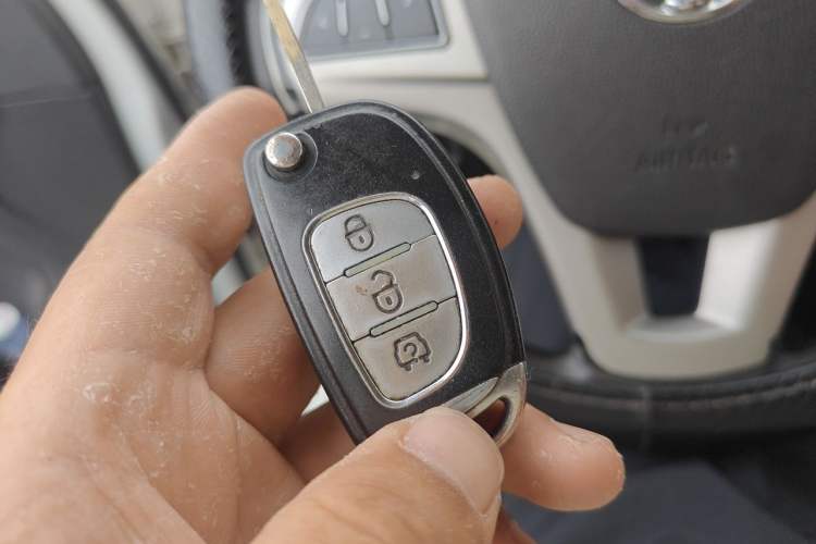 Used HYOSOW H3 2015 1.5L manual luxury version Vehicle Key