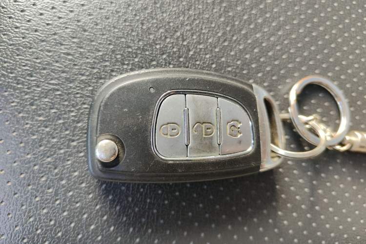 Used HYOSOW H3 2015 1.5L manual Comfort trim level Vehicle Key