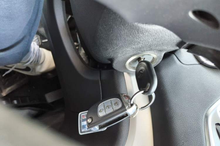 Used HYOSOW H3 2015 1.5L manual luxury version Vehicle Key