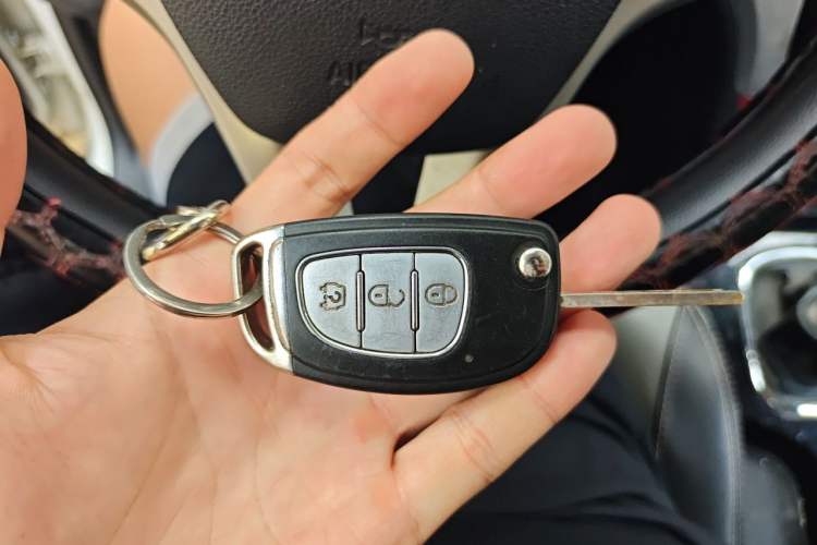 Used HYOSOW H3 2015 1.5L manual luxury version Vehicle Key