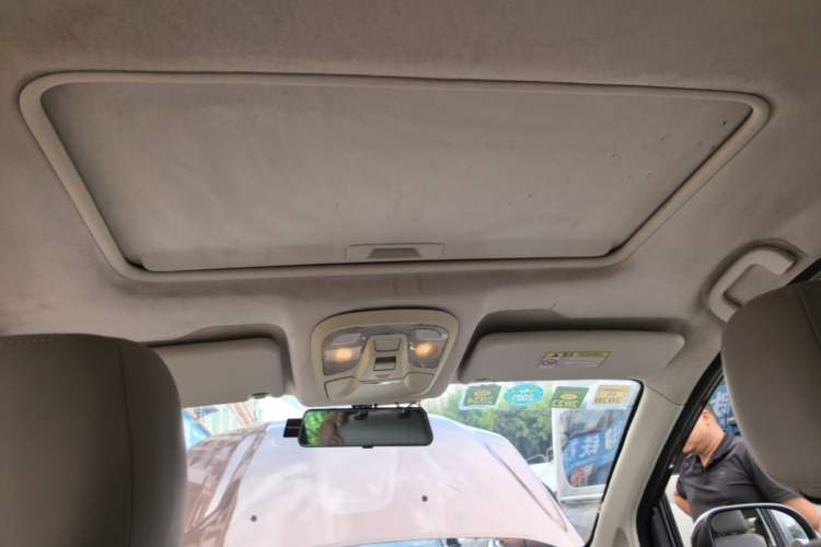Used HYOSOW H3 2016 H3F 1.5L Manual Luxury Model Headliner