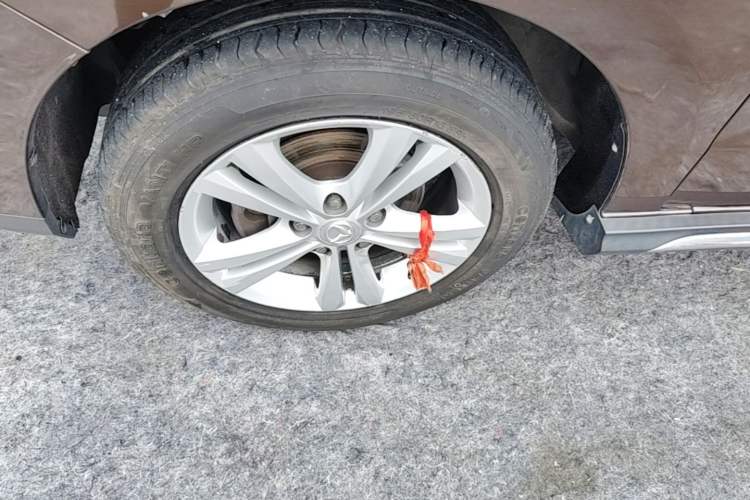 Used HYOSOW H3 2016 H3F 1.5L Manual Prestige Edition Left Front Wheel Hub