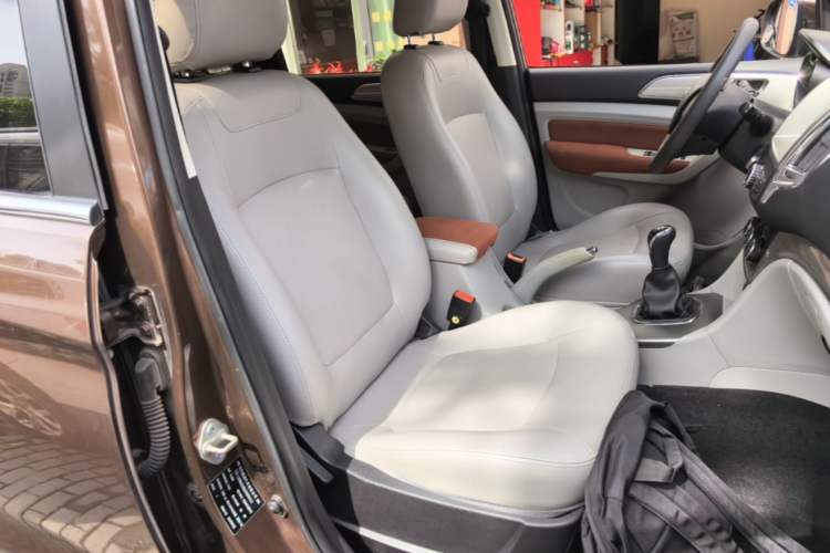 Used HYOSOW H3 2016 H3F 1.5L Manual Luxury Model Right Front Seat