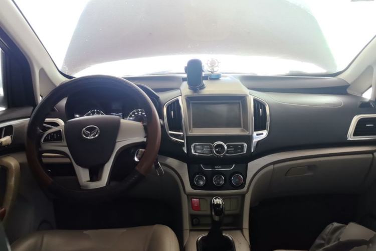 Used HYOSOW H3 2016 H3F 1.5L Manual Luxury Model Center Console