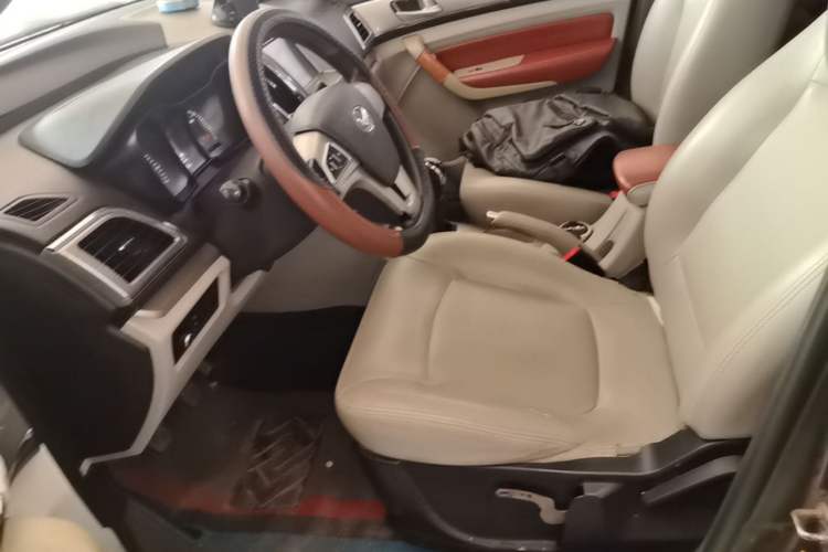 Used HYOSOW H3 2016 H3F 1.5L Manual Luxury Model Left Front Seat