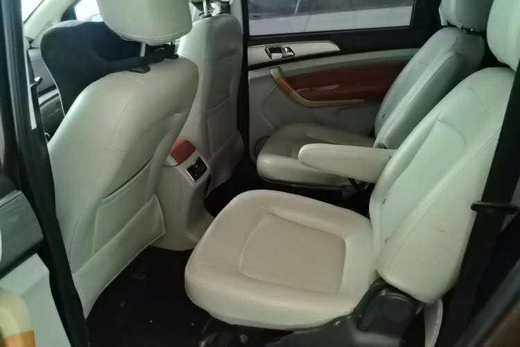 Used HYOSOW H3 2016 H3F 1.5L Manual Luxury Model Left Rear Seat