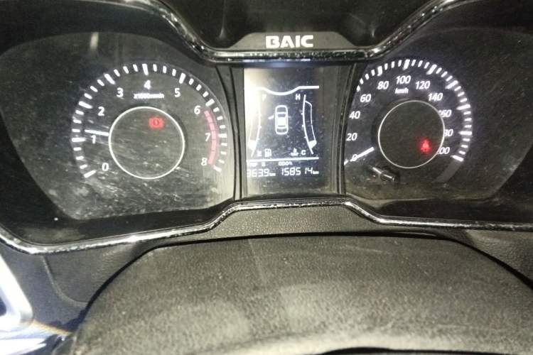 Used HYOSOW H3 2016 H3F 1.5L Manual Luxury Model Odometer Close Up