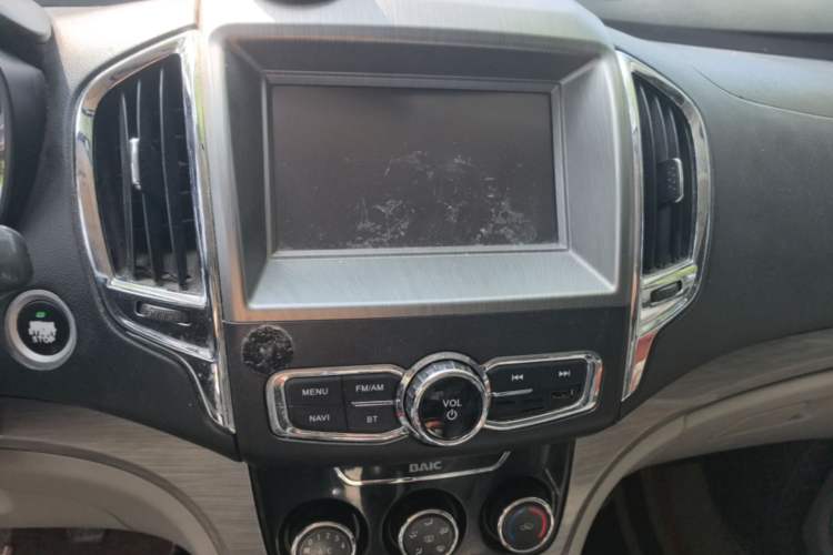 Used HYOSOW H3 2016 H3F 1.5L Manual Prestige Edition Audio And AC Panel